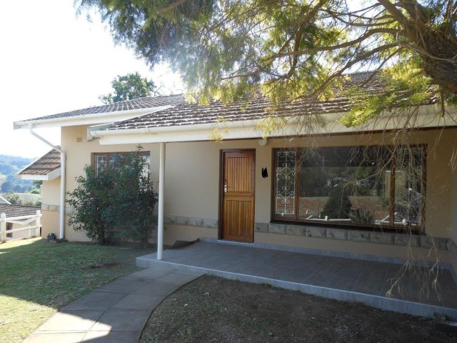 2 Bedroom Townhouse for Sale in Waterfall