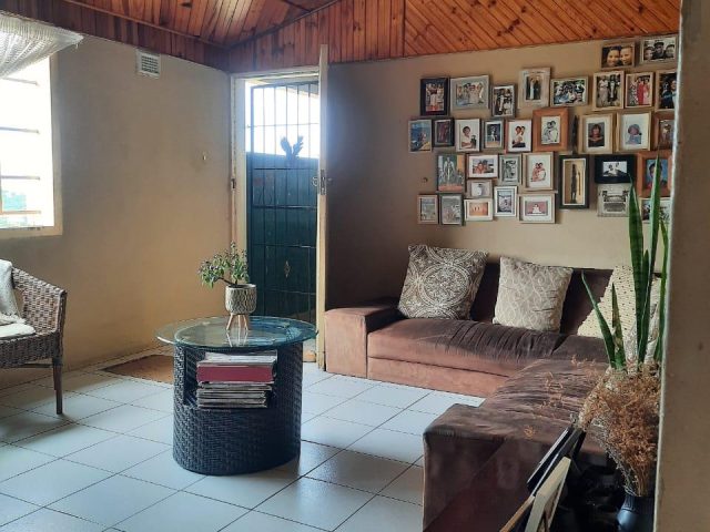 2 Bedroom Apartment for Sale in Newlands East
