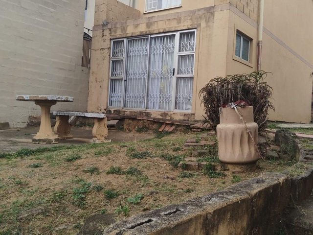 2 Bedroom Apartment / Flat for Sale in Newlands East