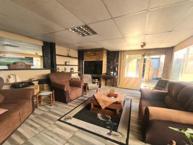 4 Bedroom House for Sale in Hospitaalpark