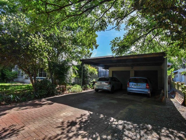 5 Bedroom House for Sale in Universitas