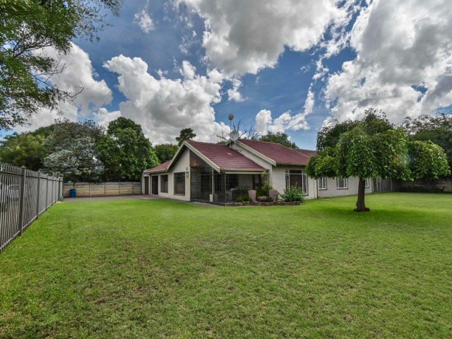 3 Bedroom House for Sale in Universitas