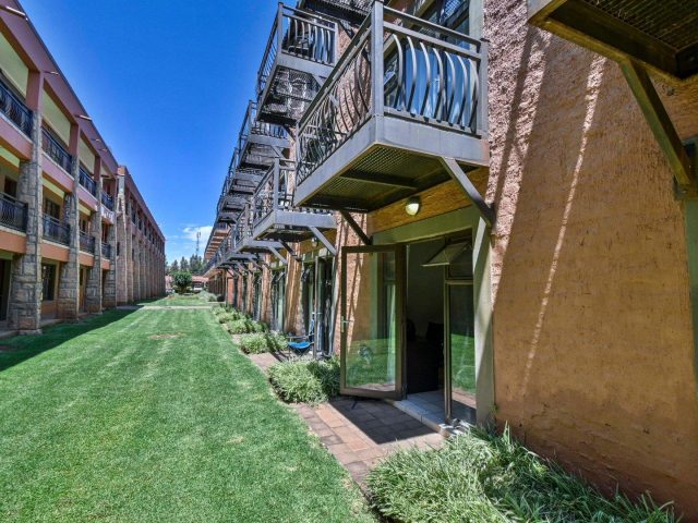 1 Bedroom Apartment / Flat for Sale in Vredenhof SH