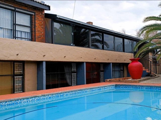 5 Bedroom House for Sale in Helicon Heights