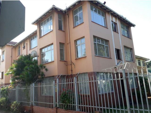 1.5 Bedroom 1 Bathroom Apartment To Let in Glenwood