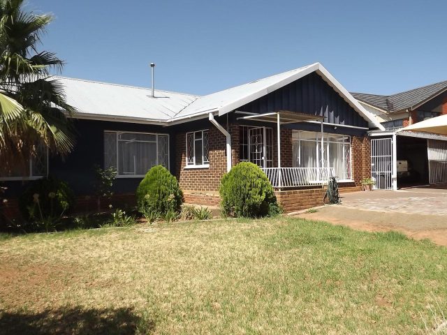 4 Bedroom House for Sale in Fleurdal Bloemfontein, Fleurdal