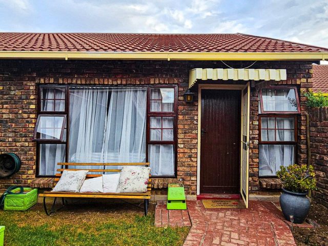 2 Bedroom Townhouse for Sale in Pellissier