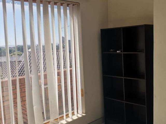 4 BEDROOM HOME WITH FLAT FOR SALE