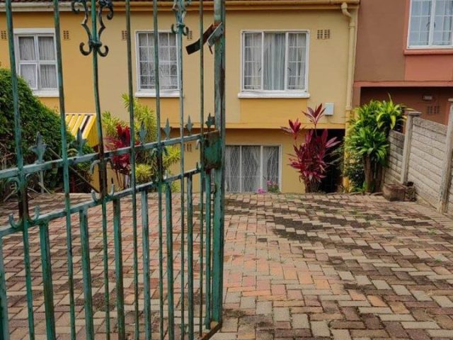 3 Bedroom House for Sale in Newlands East