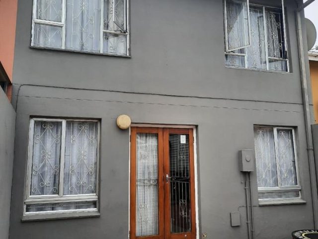 3 Bedroom House for Sale in Newlands West