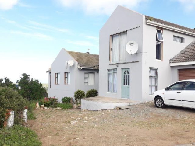 3 Bedroom House For Sale in Hoogland