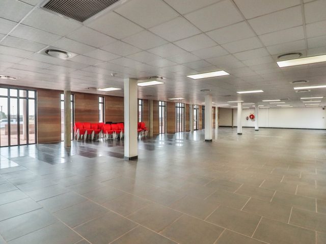 Prime Commercial Office Facility To Let