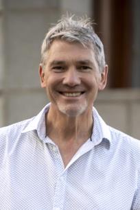 Profile photo of agent Pieter Van der Merwe