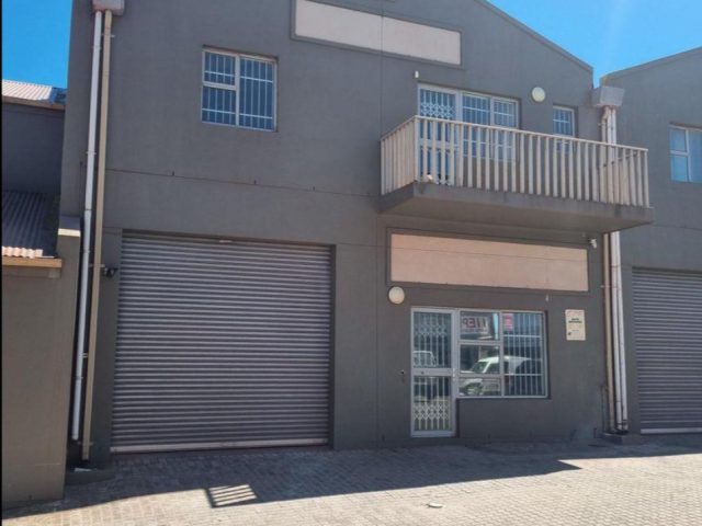Neat, Secure Commercial Property to Let in Vredenburg