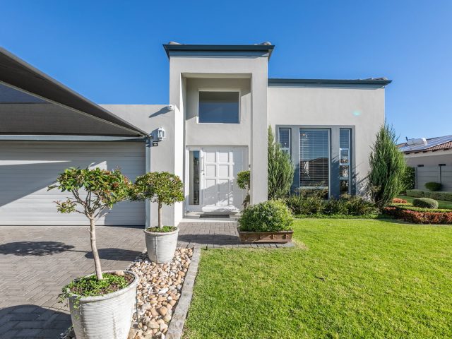 Exceptional 4-Bedroom Residence in Parklands North For Sale