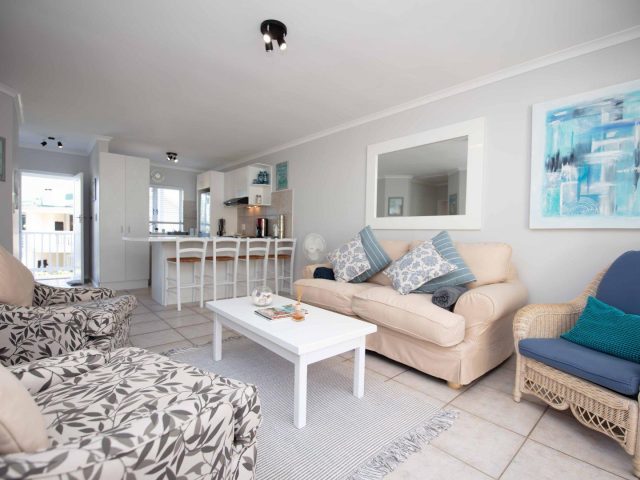 2 BEDROOM APARTMENT / FLAT TO RENT IN RIVER CLUB