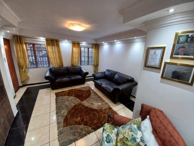 4 Bedroom House for Sale in Heidedal