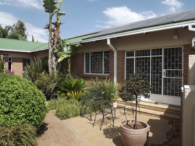 Commercial Property for Sale in Langenhovenpark