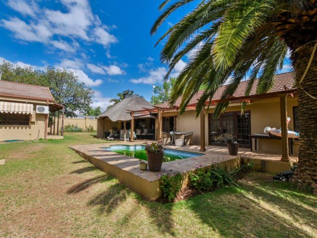 4 Bedroom House for Sale in Universitas Ridge
