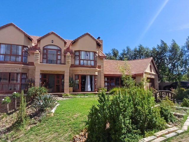 4 Bedroom House for Sale in Woodland Hills Wildlife Estate