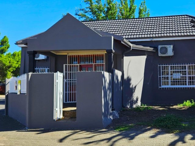 Commercial Property for Sale in Westdene