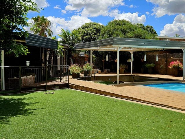 3 Bedroom House for Sale in Langenhovenpark