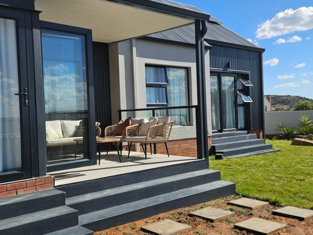 3 Bedroom Townhouse for Sale in Woodland Hills Bergendal