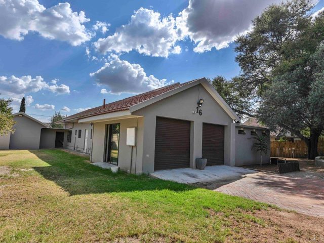 4 Bedroom House for Sale in Fichardt Park