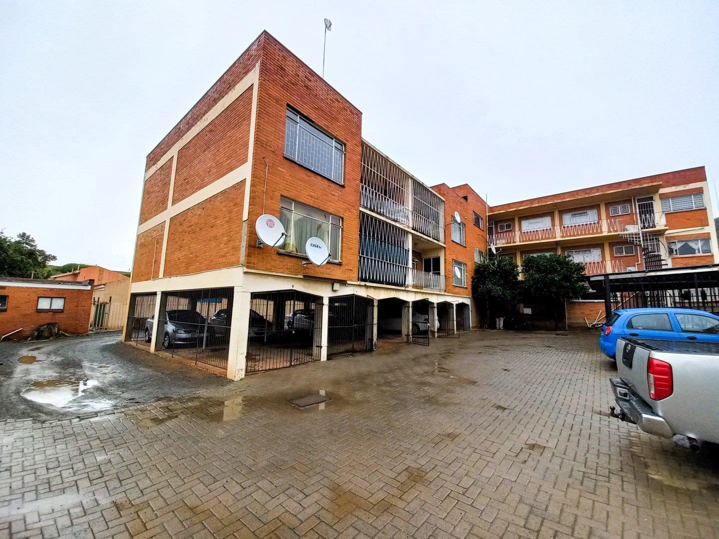 2 Bedroom Apartment / Flat for Sale in Bloemfontein Central