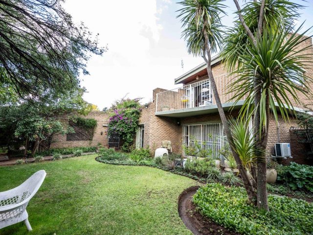 5 Bedroom House for Sale in Universitas