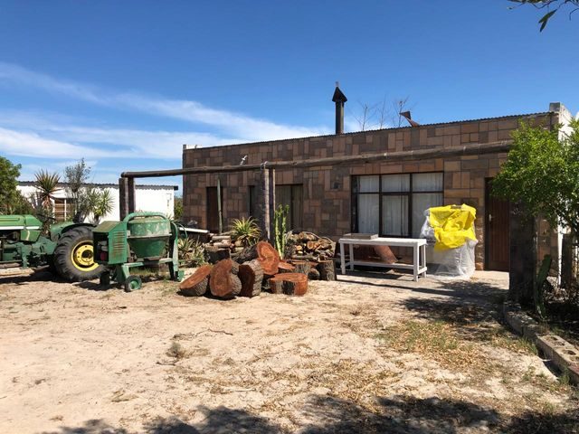 24,700m² Small Holding To Let in Hartebeesfontein