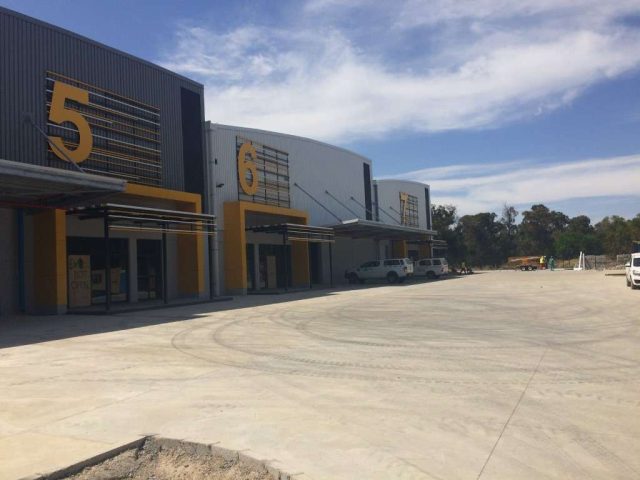 Golf Air Park 2, Airport Industria 1