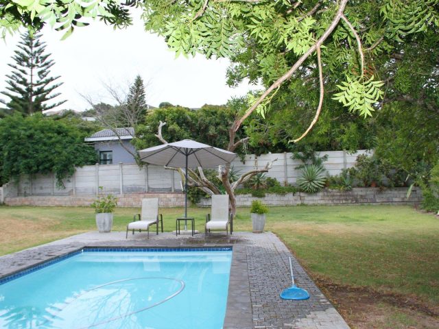3 BEDROOM HOUSE FOR SALE IN LOWER ROBBERG, PLETTENBERG BAY