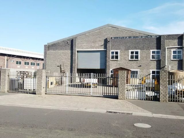 89 Manhattan Street, Airport Industria