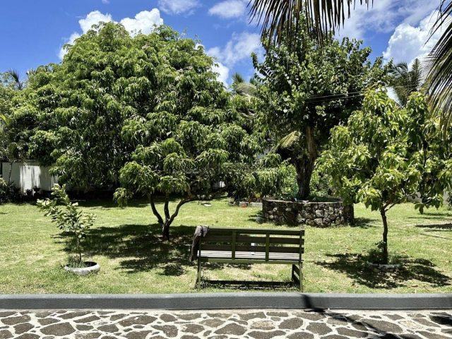 Your dream home, minutes to the beach