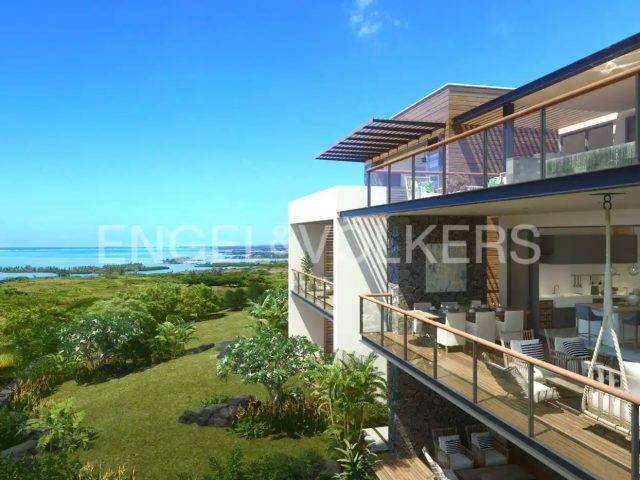 Sea view apartment in a charming private residence