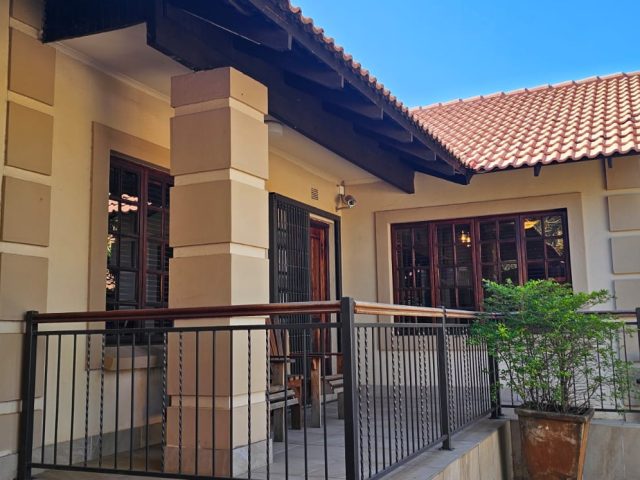 Stunning Property with 2 Dwellings!