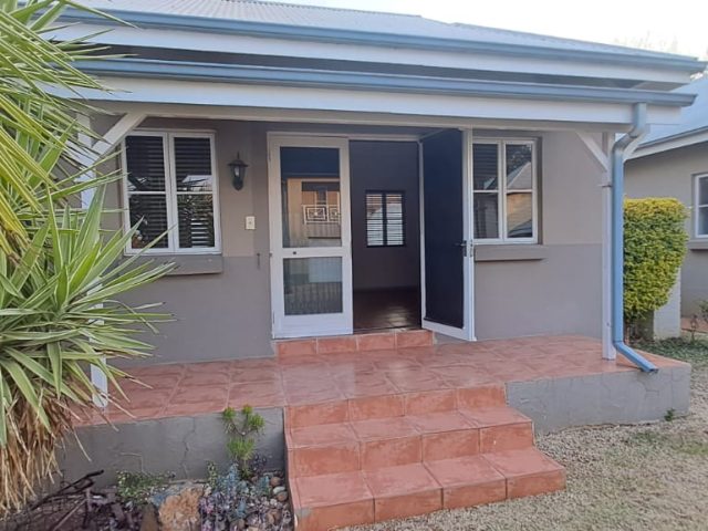 Charming 2-Bedroom Home in a Complex in Waterval East