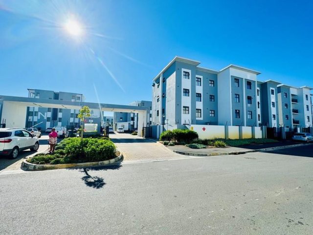 Apartment For Sale in Parklands, Blouberg