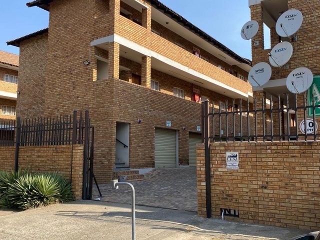 Modern 3-Bedroom Apartment in Prime CBD Location