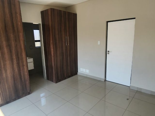 *For Sale: Modern Duplex Unit with Private Garden!*