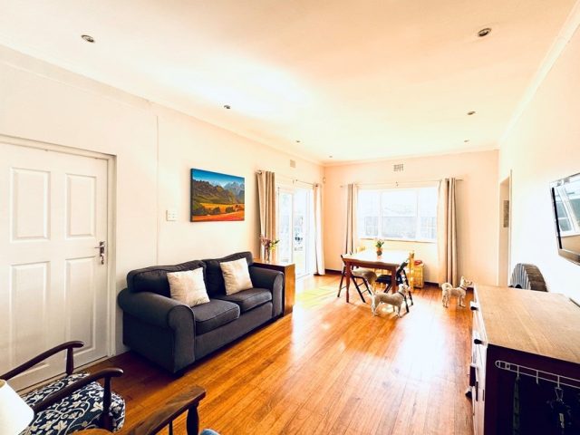 House For Sale in Thornton, Cape Town