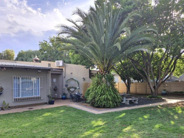 3 Bedroom House for Sale in Langenhovenpark