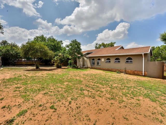3 Bedroom House for Sale in Universitas Ridge