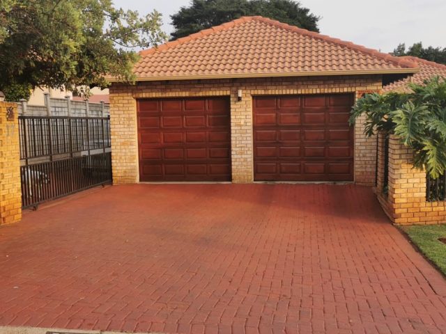 A beautiful 3 bedroom home in the prestige area of Safari Ga