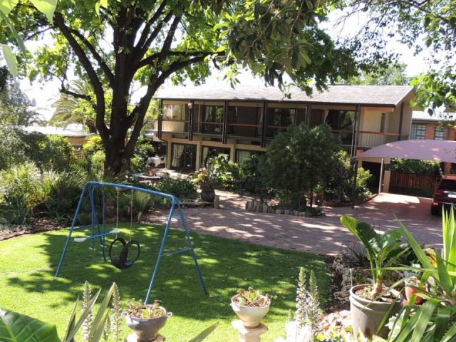 5 Bedroom House for Sale in Waverley