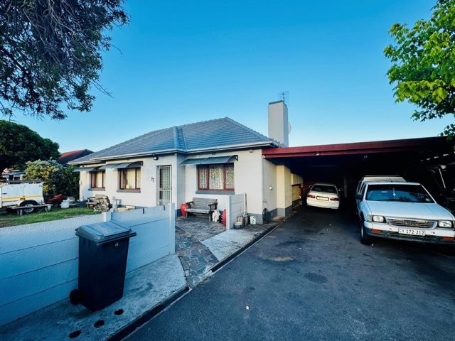 House For Sale in Thornton, Cape Town