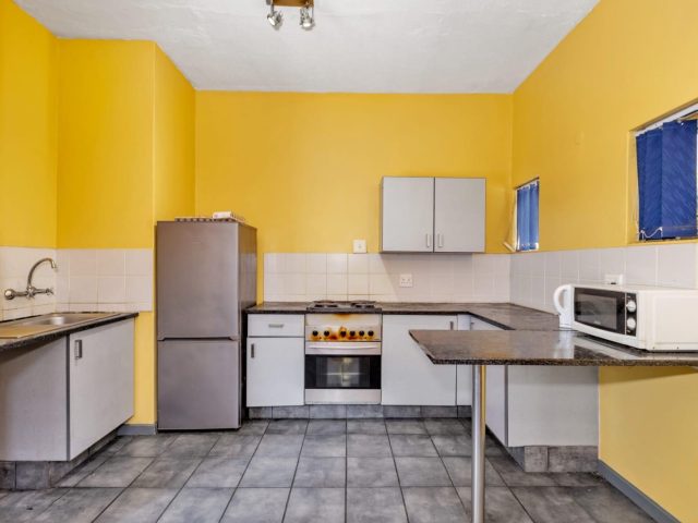 Townhouse in Auckland Park, Johannesburg, Gauteng
