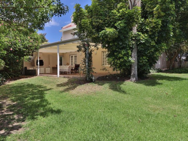 3 Bedroom House for Sale in Upper Robberg