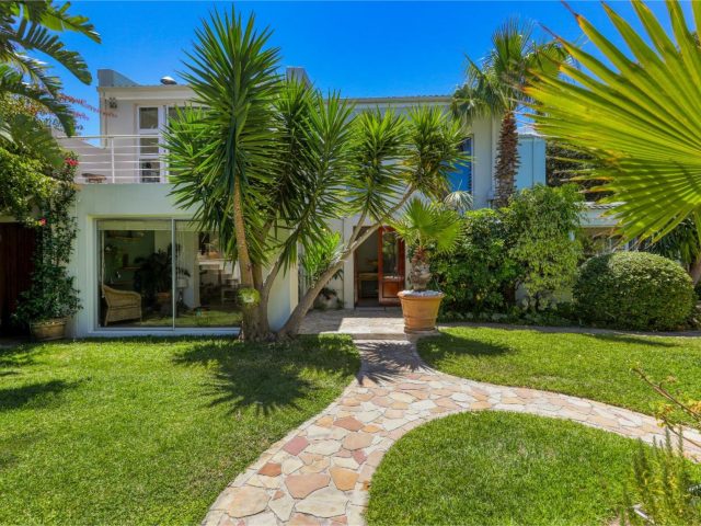 4 Bedroom House For Rent in Northshore, Hout Bay